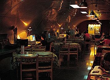 免费韩游《第一后裔》新预告 帅哥美女勇往直前